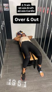 Martina Reuter feet photo thumbnail