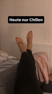 Martina Reuter feet photo thumbnail