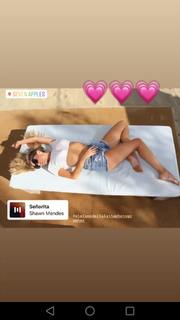 Martina Stella feet photo thumbnail