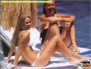 Martina Stella feet photo thumbnail