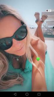 Martina Stella feet photo thumbnail