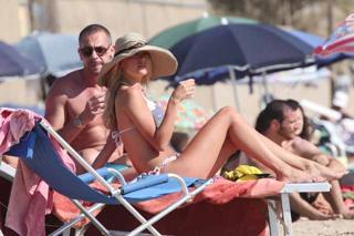 Martina Stella feet photo thumbnail