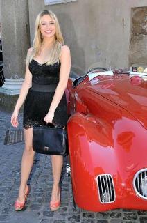 Martina Stella feet photo thumbnail