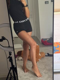 Martina Zanfi feet photo 1