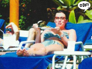 Martine McCutcheon feet photo thumbnail