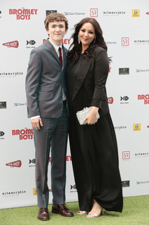 Martine McCutcheon feet photo thumbnail