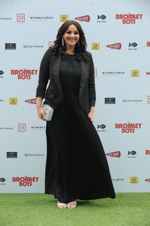 Martine McCutcheon feet photo thumbnail