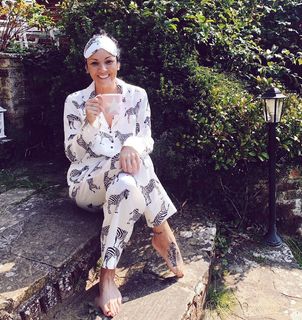 Martine McCutcheon feet photo thumbnail