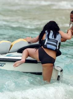 Martine McCutcheon feet photo thumbnail
