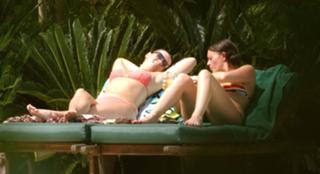 Martine McCutcheon feet photo thumbnail