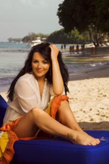 Martine McCutcheon feet photo thumbnail