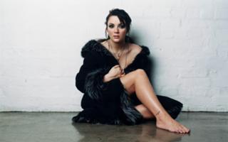 Martine McCutcheon feet photo thumbnail