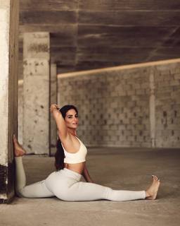 Maru Mattar feet photo 12