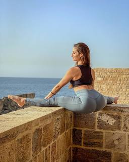 Maru Mattar feet photo 9