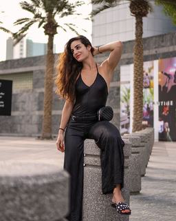 Maru Mattar feet photo 3