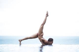 Maru Mattar feet photo 3