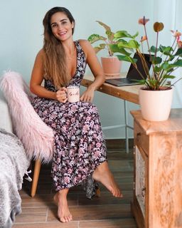 Maru Mattar feet photo 10