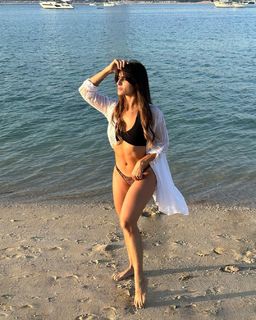 Maru Mattar feet photo 8
