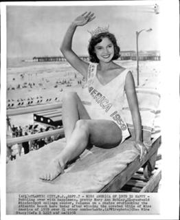 Mary Ann Mobley feet photo 2