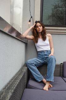 Mary Beth Barone feet photo 9