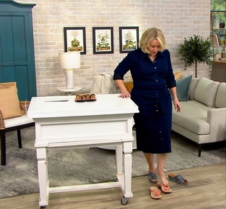 Mary Beth Roe feet photo 3