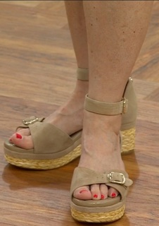 Mary Beth Roe feet photo 2