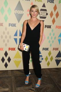 Mary Elizabeth Ellis feet photo thumbnail