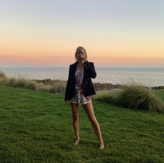 Mary Elizabeth Ellis feet photo thumbnail