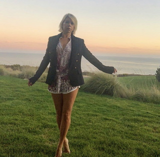 Mary Elizabeth Ellis feet photo thumbnail