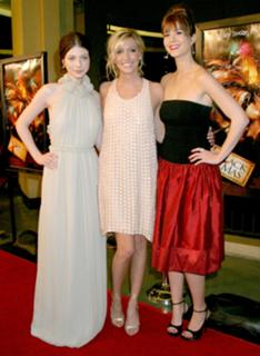 Mary Elizabeth Winstead feet photo thumbnail
