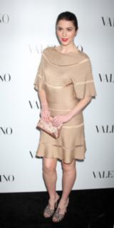 Mary Elizabeth Winstead feet photo thumbnail