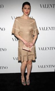Mary Elizabeth Winstead feet photo thumbnail