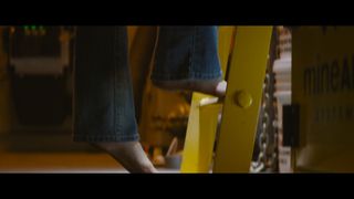 Mary Elizabeth Winstead feet photo thumbnail