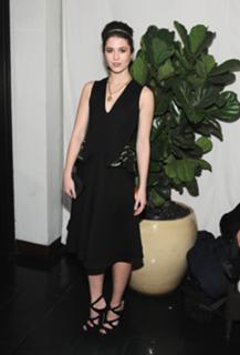 Mary Elizabeth Winstead feet photo thumbnail
