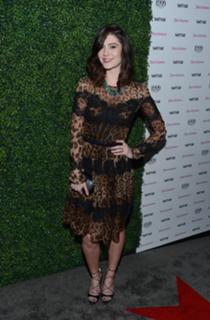 Mary Elizabeth Winstead feet photo thumbnail