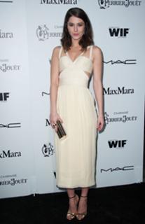 Mary Elizabeth Winstead feet photo thumbnail