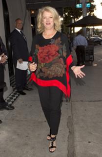 Mary Hart feet photo 4
