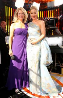 Mary Hart feet photo 19
