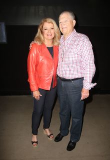 Mary Hart feet photo 11