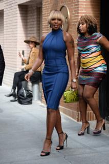 Mary J. Blige feet photo thumbnail