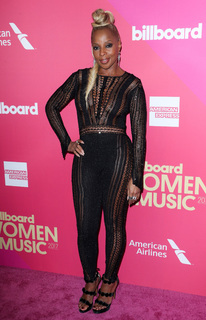 Mary J. Blige feet photo thumbnail