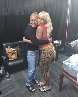 Mary J. Blige feet photo thumbnail