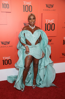 Mary J. Blige feet photo thumbnail