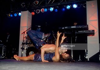 Mary J. Blige feet photo thumbnail