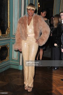 Mary J. Blige feet photo thumbnail