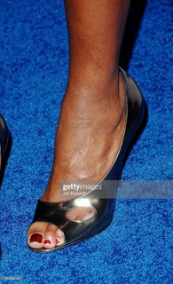 Mary J. Blige feet photo thumbnail