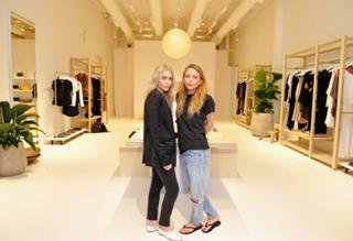 Mary-Kate Olsen feet photo thumbnail