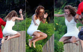 Mary-Kate Olsen feet photo thumbnail