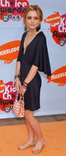 Mary-Kate Olsen feet photo thumbnail