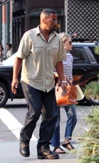 Mary-Kate Olsen feet photo thumbnail